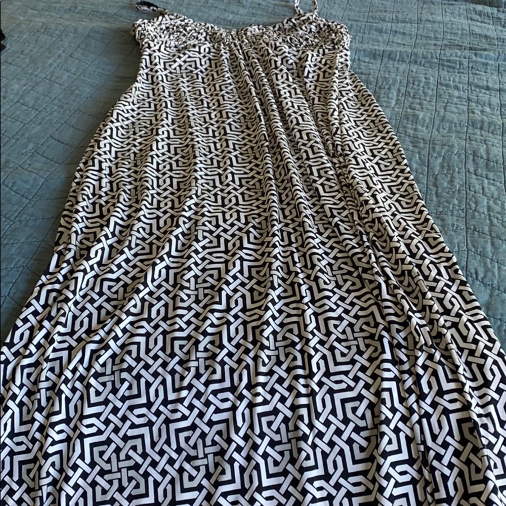 Sundress - Picture 2 of 3
